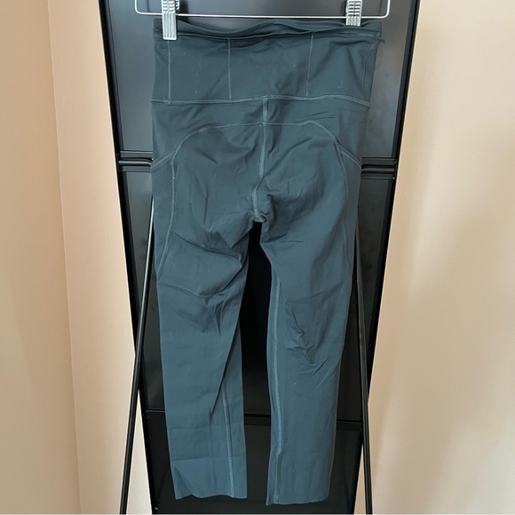 Lululemon Lululemon Fast & Free Crop II *Nulux Deep Coal Size 2 - Picture 4 of 5